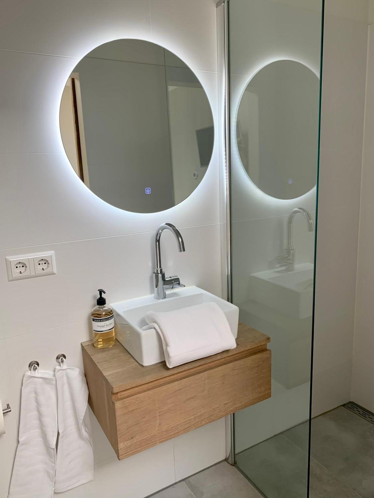 Beach Studio 35 With Private Parking Зандвоорт Екстериор снимка